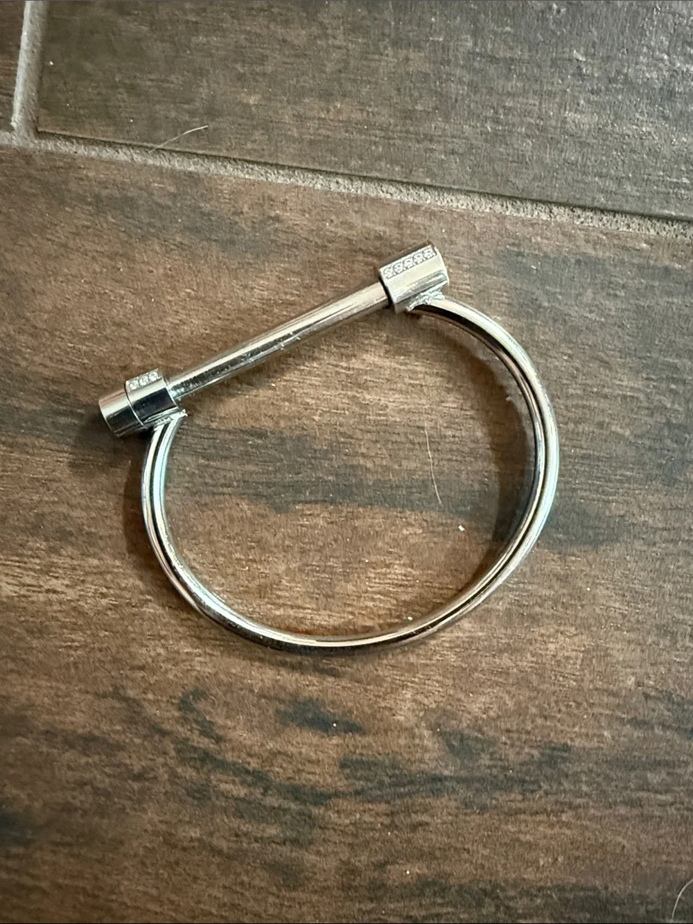 Stainless steel unisex bar bracelet